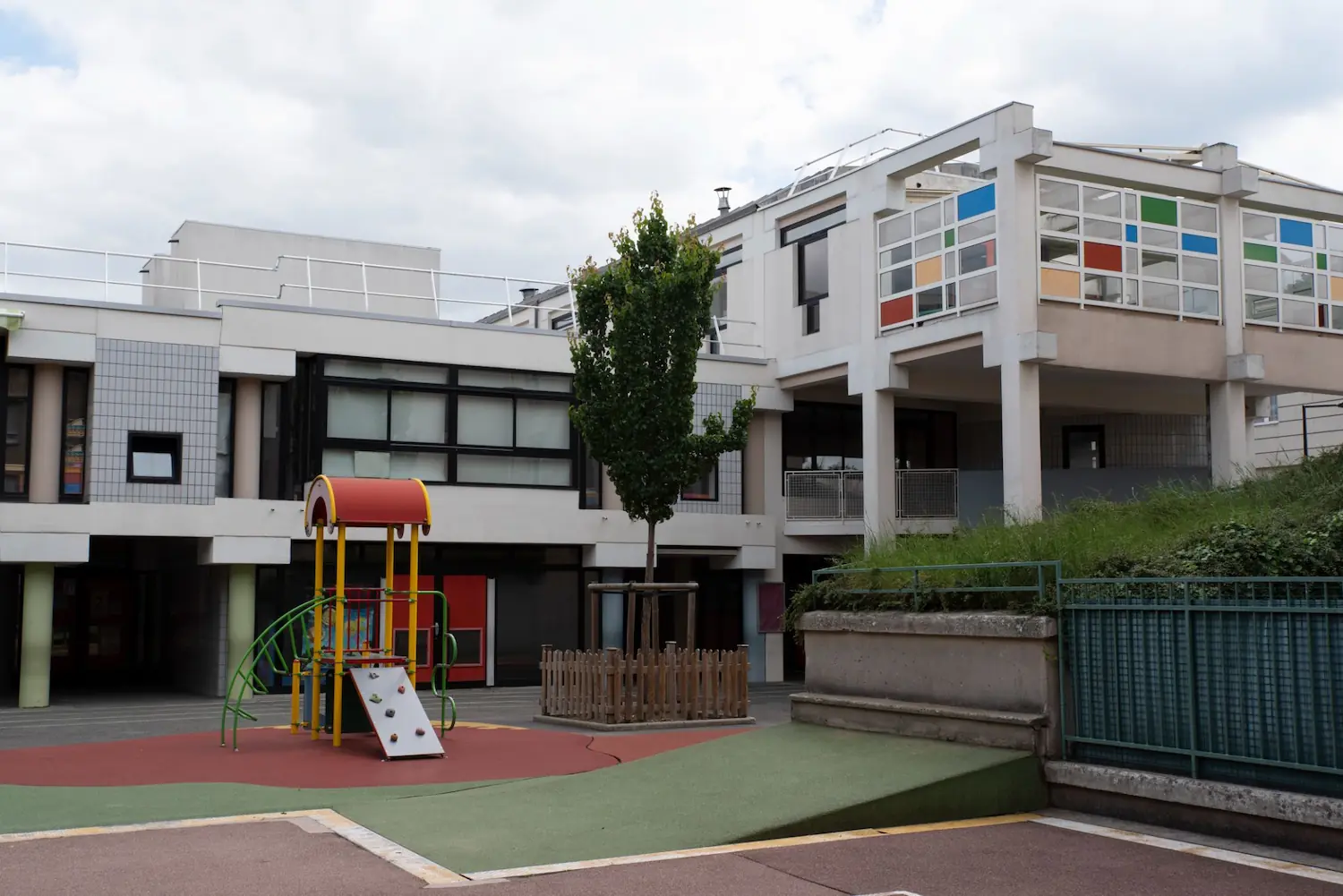 Instalaciones de un colegio
